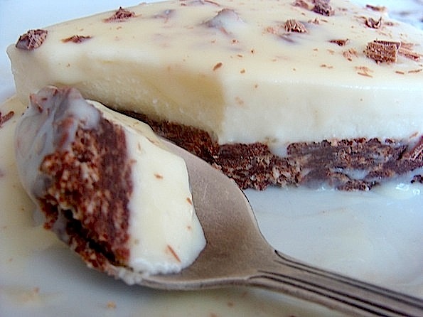 Cheesecake Grand Marnier cu ciocolată albă